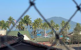 Excelente AP na Orla de Ubatuba